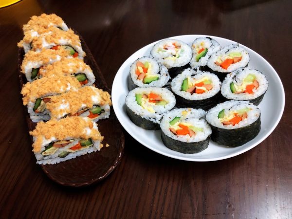 两款简单黄瓜海苔寿司卷