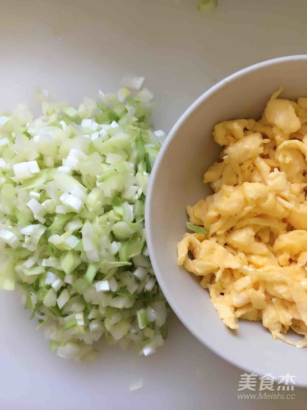 韭黄馅饺子的做法