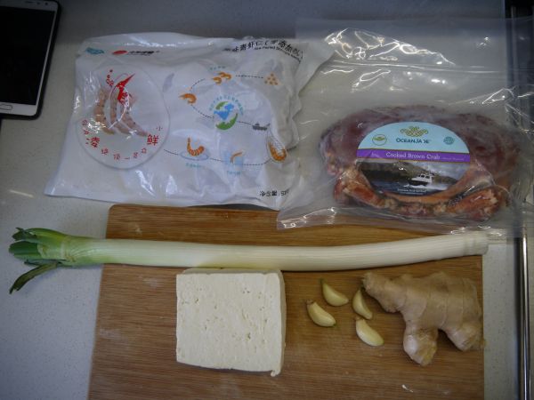 蟹黄酿虾仁豆腐