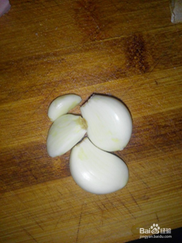 剩鸡骨熬白菜