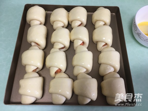 肠仔面包卷的做法