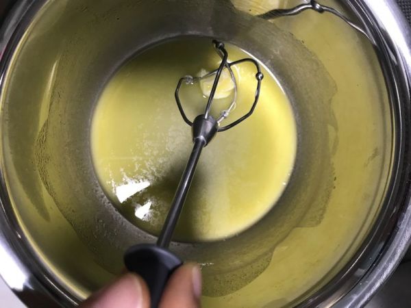 黑芝麻慕斯琳蛋糕卷