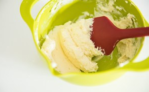 怎样制作海盐红豆沙乳酪热压三明治步骤