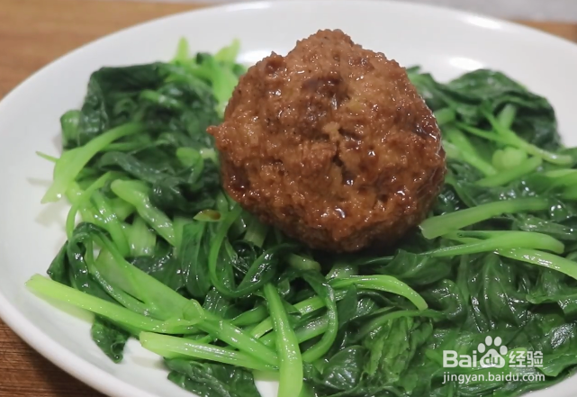 红烧狮子头这样做,外焦里嫩没腥味,软烂入味