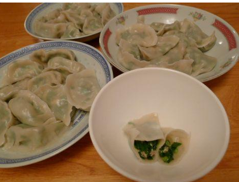 上坟时碗里用几个水饺
