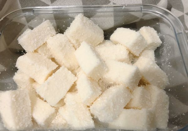 椰丝牛奶小方块