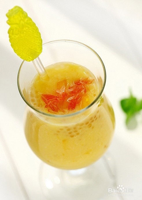 港式养颜润肺甜品——杨枝甘露