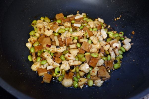 豆米鸡丁炒香干