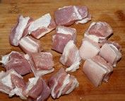 苕粉炖猪肉的做法
