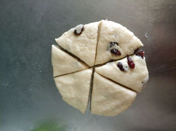 椰蓉蔓越莓司康