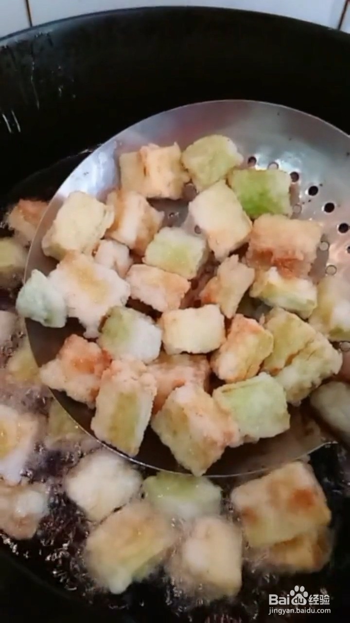如何自制美味好吃的家常宫保茄子