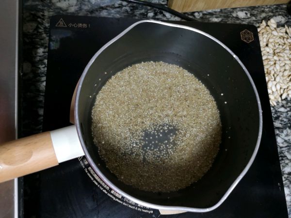 时蔬藜麦胚芽米便当