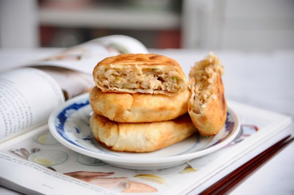 酸菜猪肉粉条馅饼