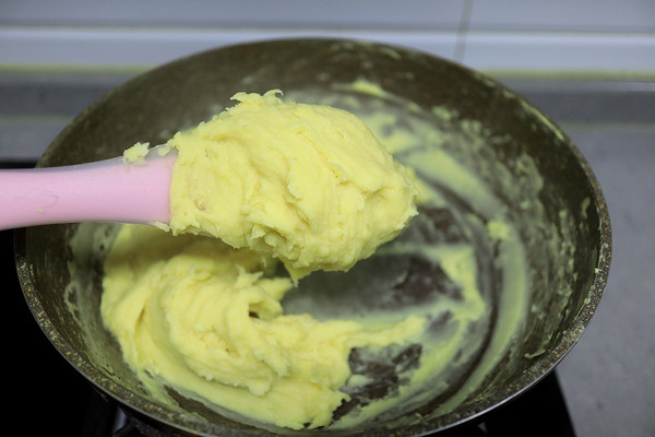 蔓越莓奶香绿豆糕