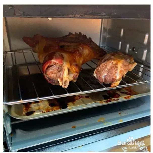 如何做味道香醇的烤羊腿?