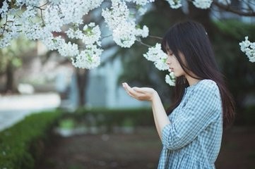 暗恋一个人该不该表白