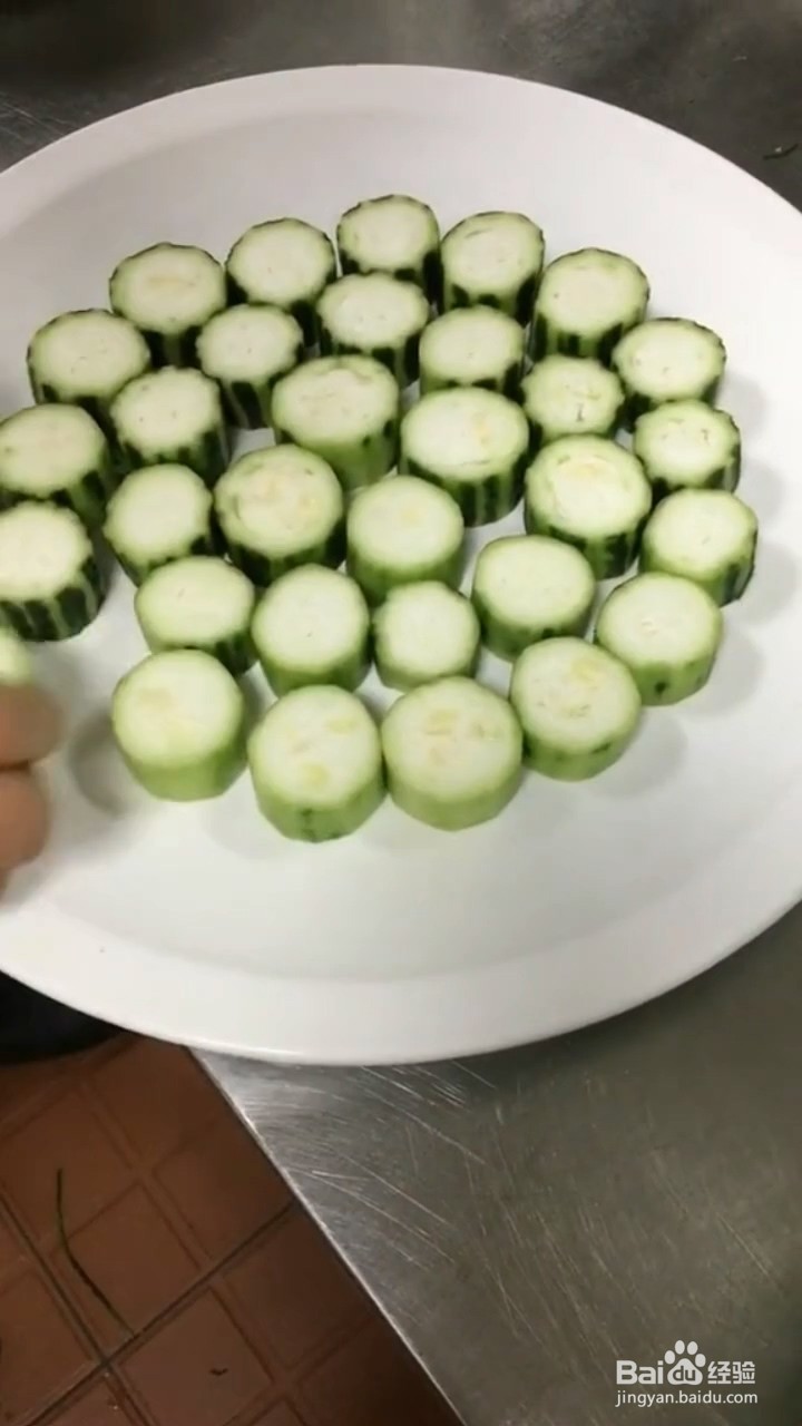 如何制作蒜蓉粉丝花甲肉蒸丝瓜