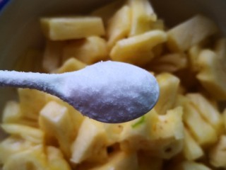 菠萝炒鸡的做法