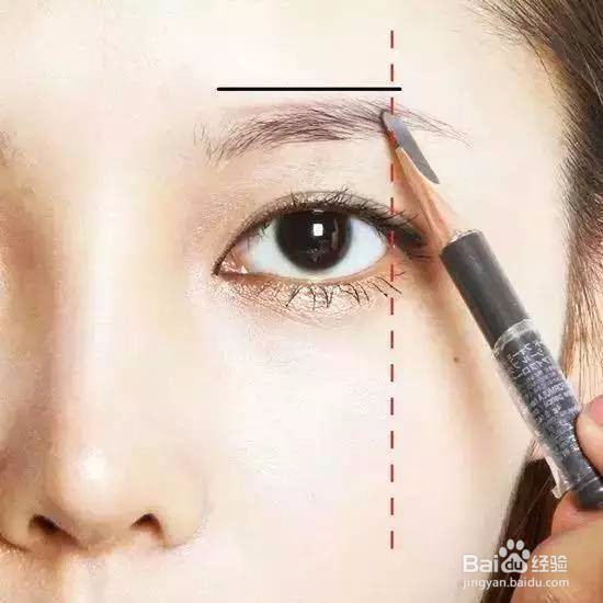 女生如何化淡妆？