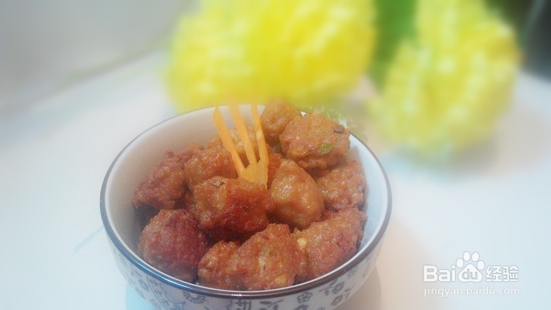 油炸小肉丸。