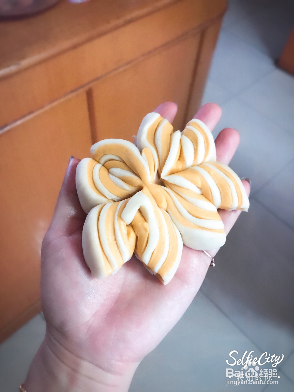 营养美味的菊花卷
