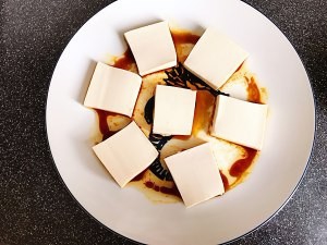 火腿蒸豆腐的做法