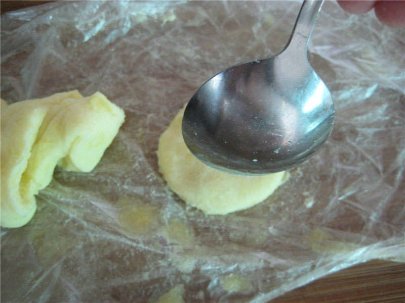 哈哈笑薯饼怎么做呢？快来跟着小编学~