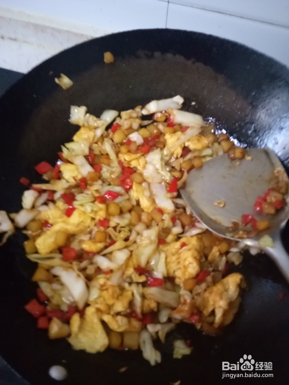 土豆红椒包菜鸡蛋炒饭