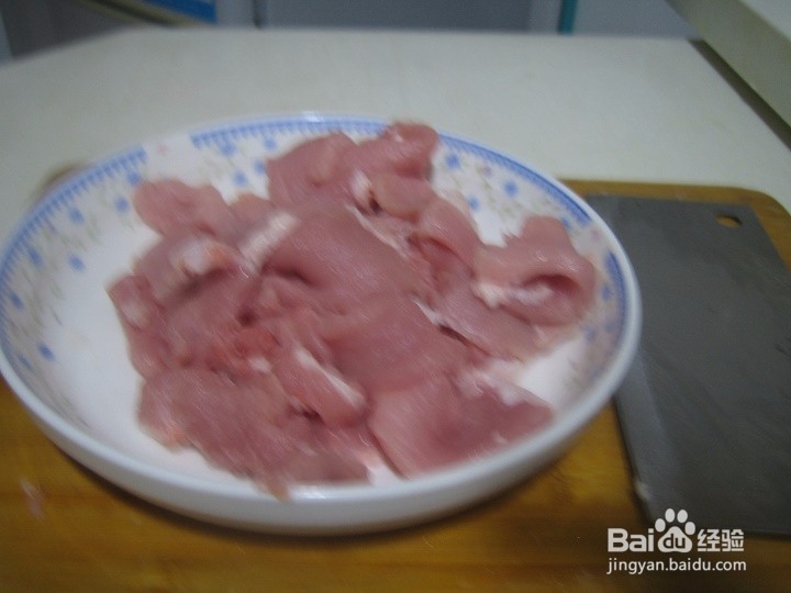 老年人怎样将瘦猪肉片炒熟