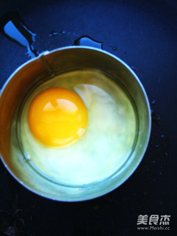 辣白菜煎蛋的做法