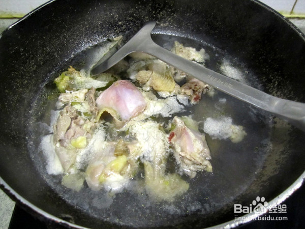 柴鸡粉丝煲的制作方法