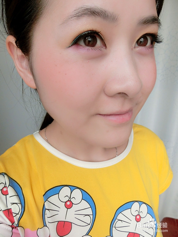 夏季水润蜜桃妆