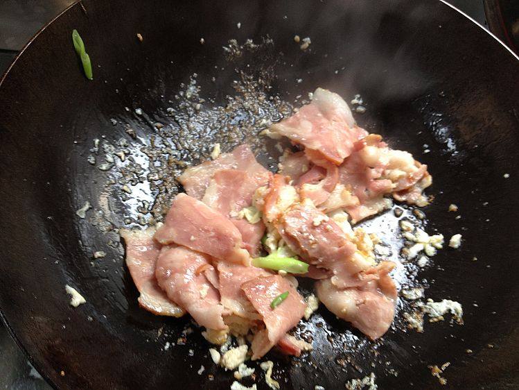 教你做培根鸡蛋炒白菜，味道美极了