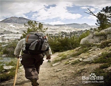 野营如果不带帐篷和睡袋应该怎么办？