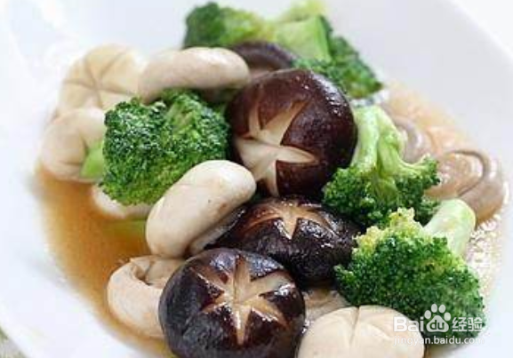 蚝油双菇西兰花的做法