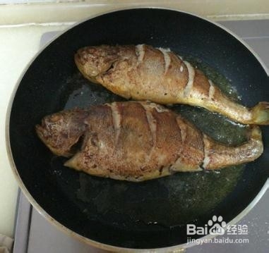 煎蒸大黄鱼的做法