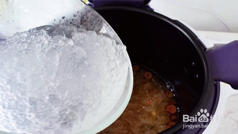 木瓜银耳养颜羹