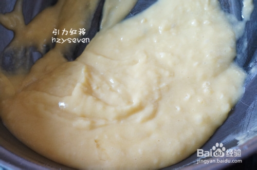 怎样做草莓彩绘戚风蛋糕卷