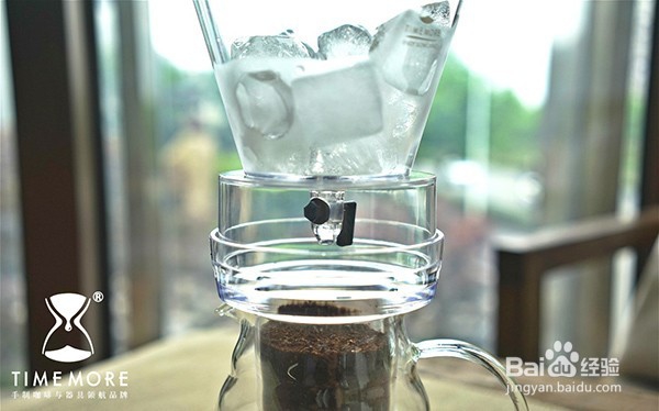 <b>如何在家用冰滴咖啡壶做一杯纯正的冰滴咖啡</b>