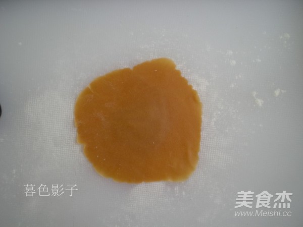 广式咸蛋黄月饼