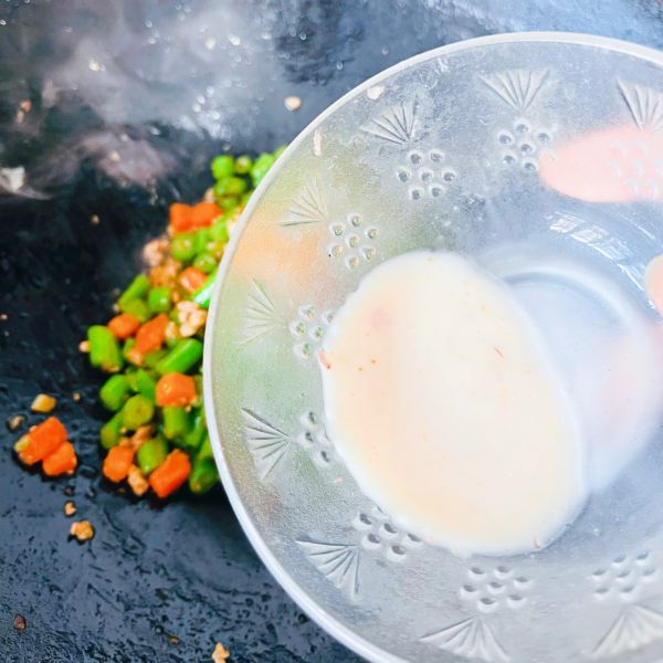 酱香豆角炒肉末