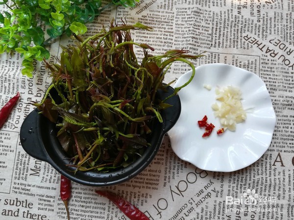 香辣油泼香椿的做法