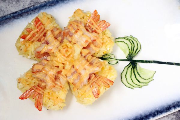 奶酪蝴蝶虾饭团