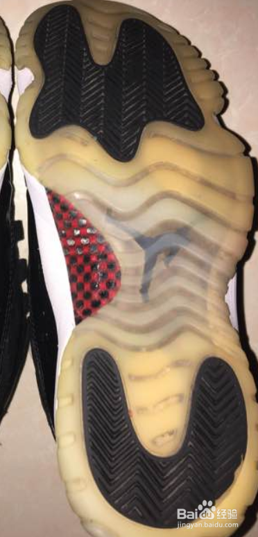 aj11水晶底变黄怎么办