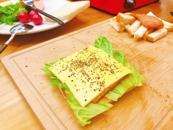 牛油果酱三明治