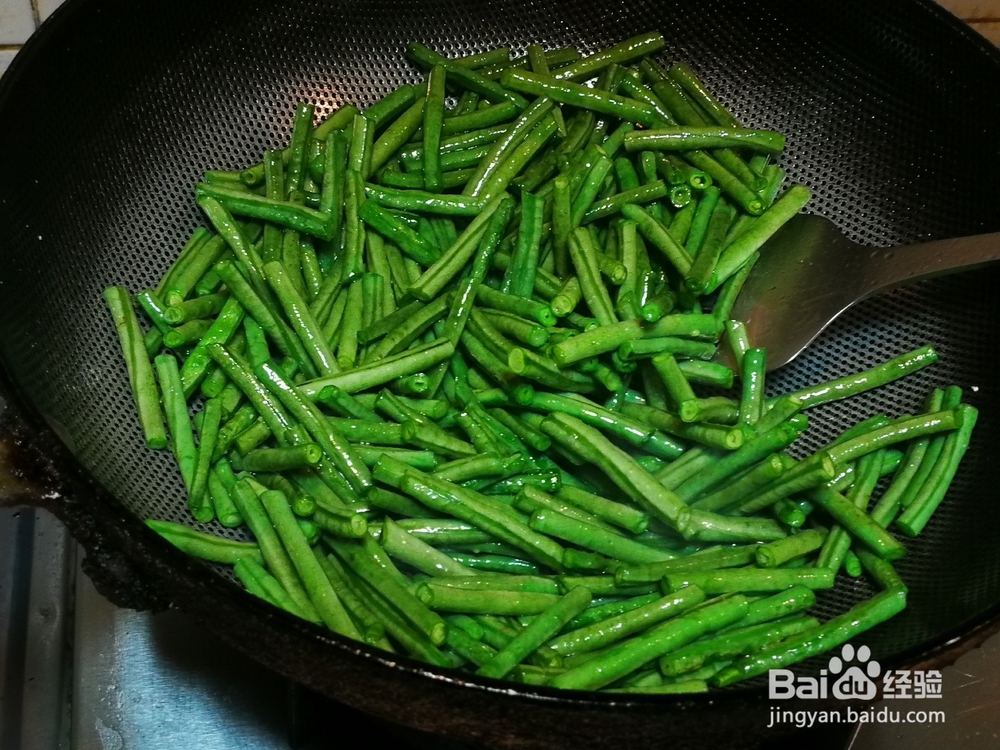 健康少调味料的--清炒豇豆
