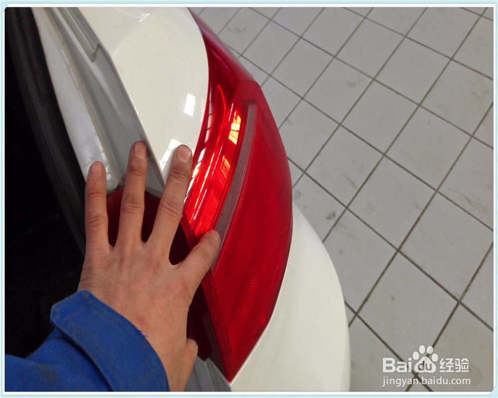 新捷达的后保险杠怎么拆解