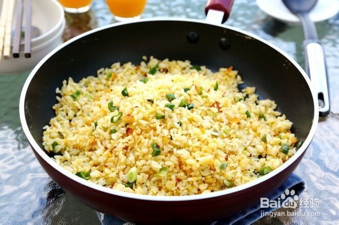 如何做出蛋炒饭