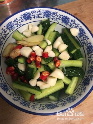 食补佳品开胃爽口小黄瓜的做法
