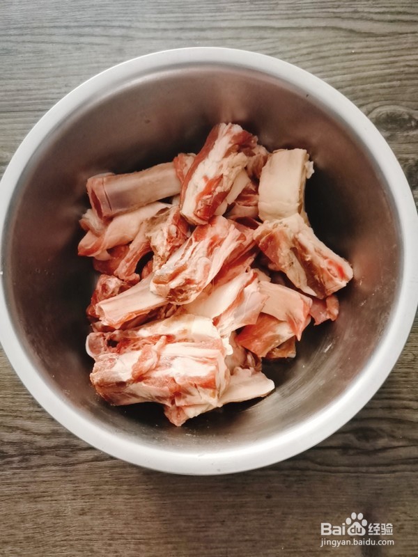 怎么做美味的蒜香烤羊排